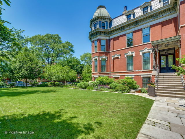 Foto del edificio - 1407 N Hoyne Ave