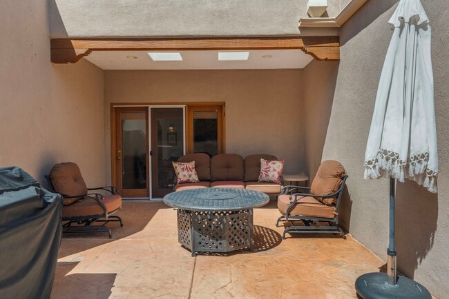 Building Photo - 6416 Sage Point Ct NE