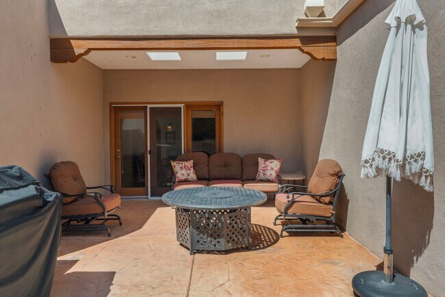 Foto del edificio - 6416 Sage Point Ct NE