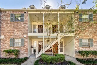 Building Photo - 13012 Trail Hollow Dr