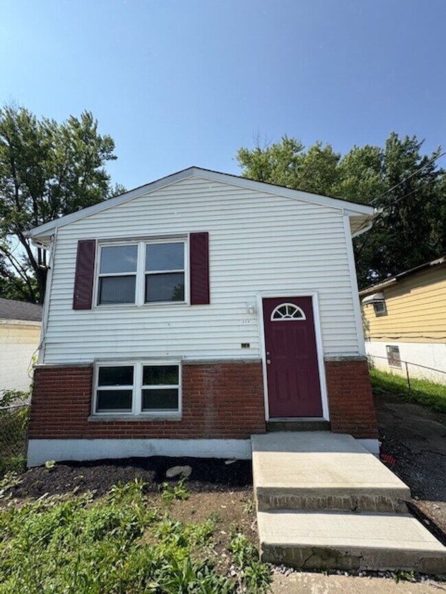 Building Photo - Newly Renovated 5 Bedroom in South Linden/...