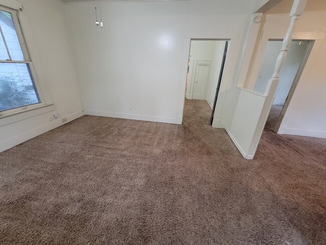 Foto del edificio - 1521 Garland Ave