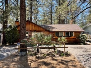 Building Photo - 925 Anita Ave