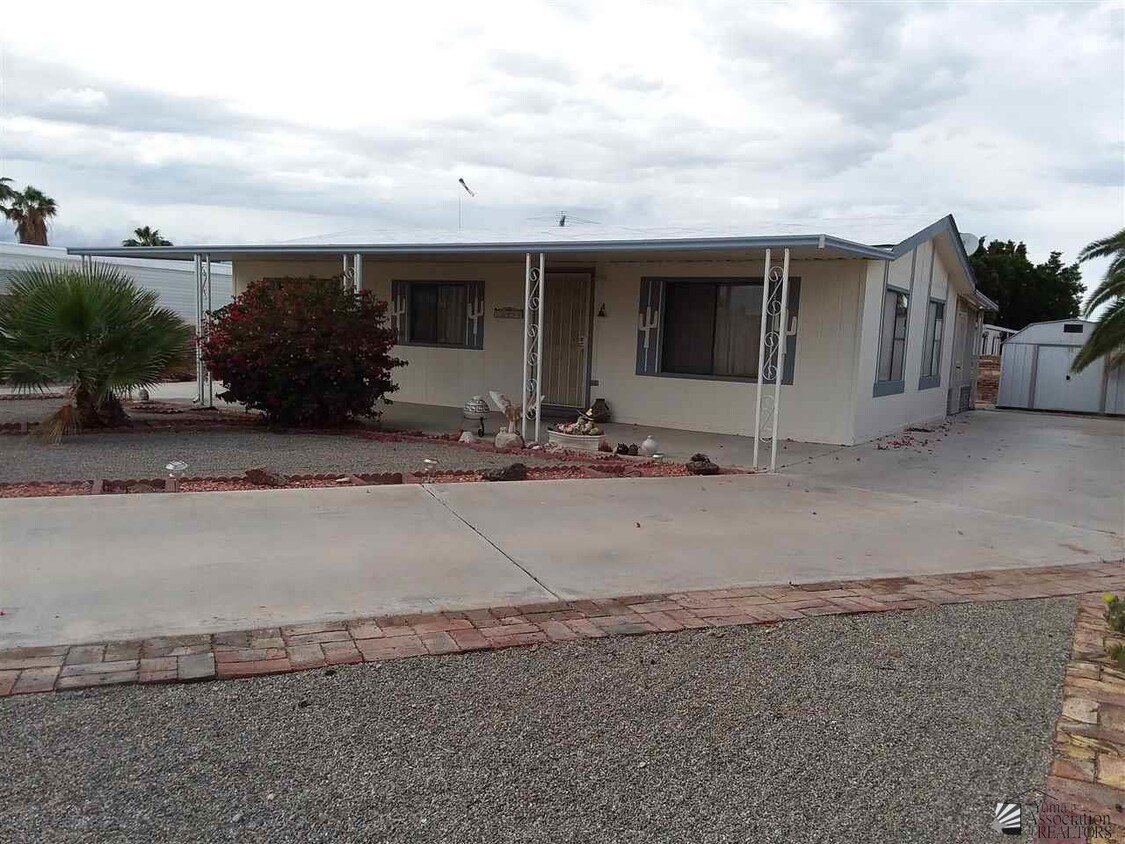 Primary Photo - 13498 E 47th Dr
