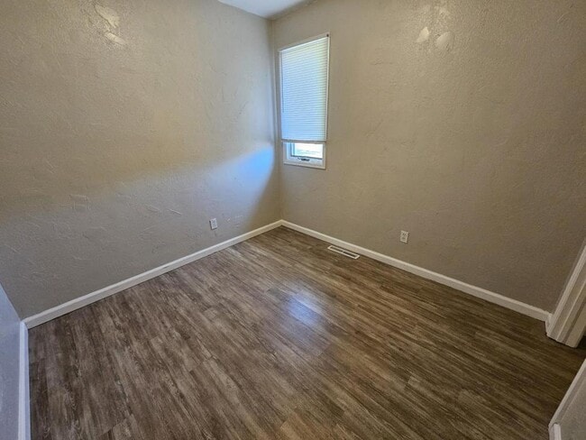 Photo - 1319 Alpine St House