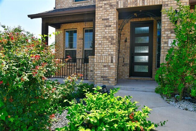 Building Photo - 1413 Castalo Ln