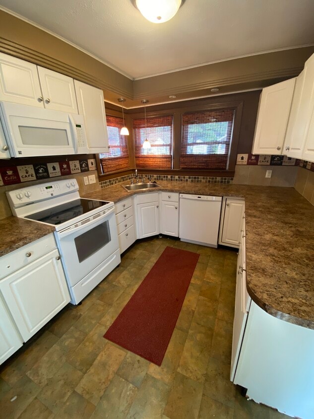 707 Sherman St, Salina, KS 67401 House for Rent in Salina, KS