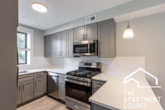 Building Photo - 1135 Oak Ave