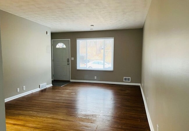 Building Photo - 3311 N 57th St