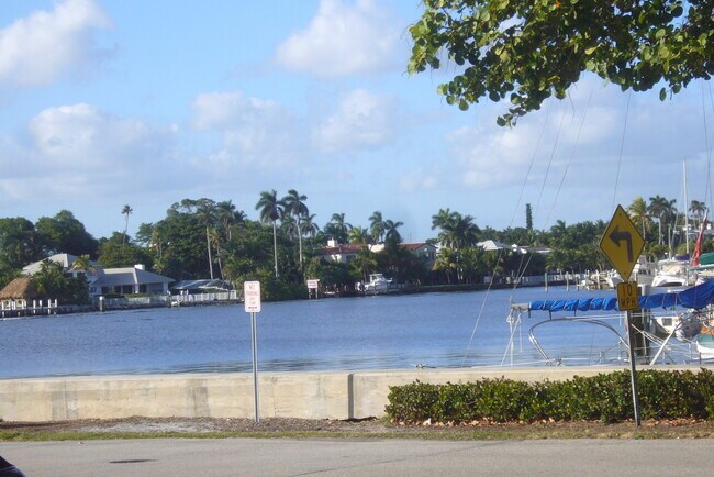 Foto del edificio - 990 Casuarina Rd