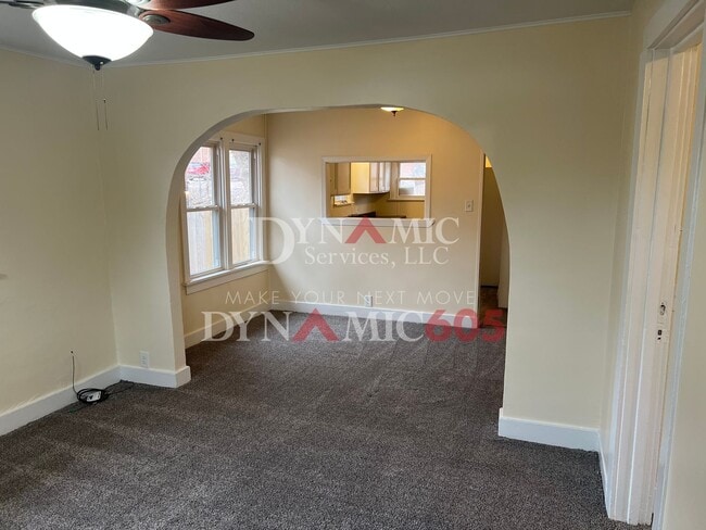 Building Photo - 3 Bedroom, 1 Bathroom House By Augustana &...