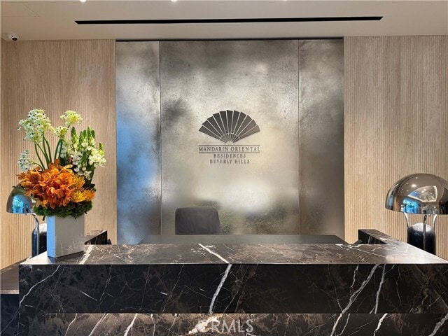 Foto principal - 9200 Wilshire Blvd