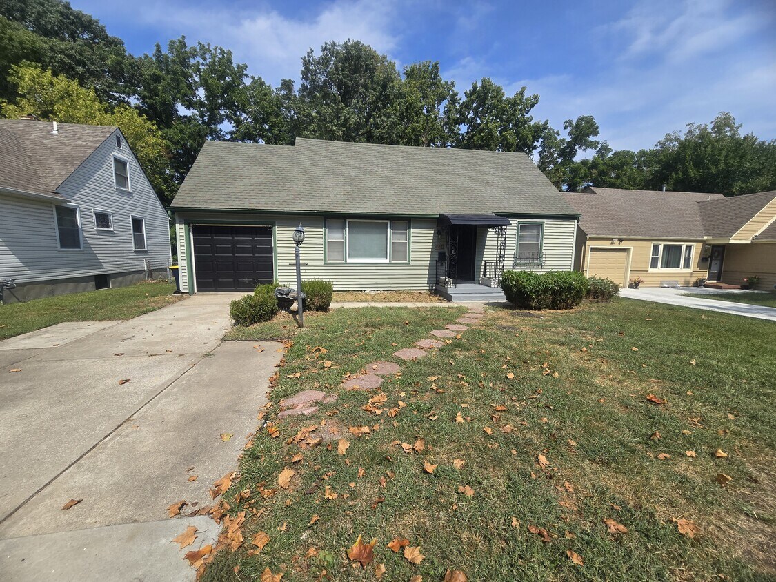 Foto principal - 4424 E 63rd St