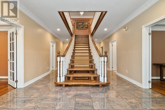 Photo du bâtiment - 2339 Glengarry Rd
