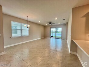 Building Photo - 850 Enbrook Lp