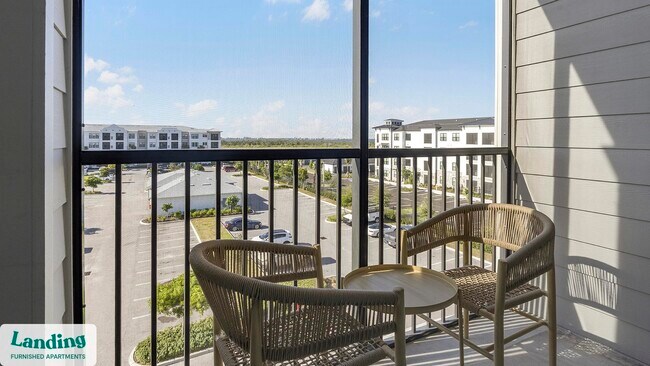 Foto del edificio - 6850 Foxtail Palm Wy