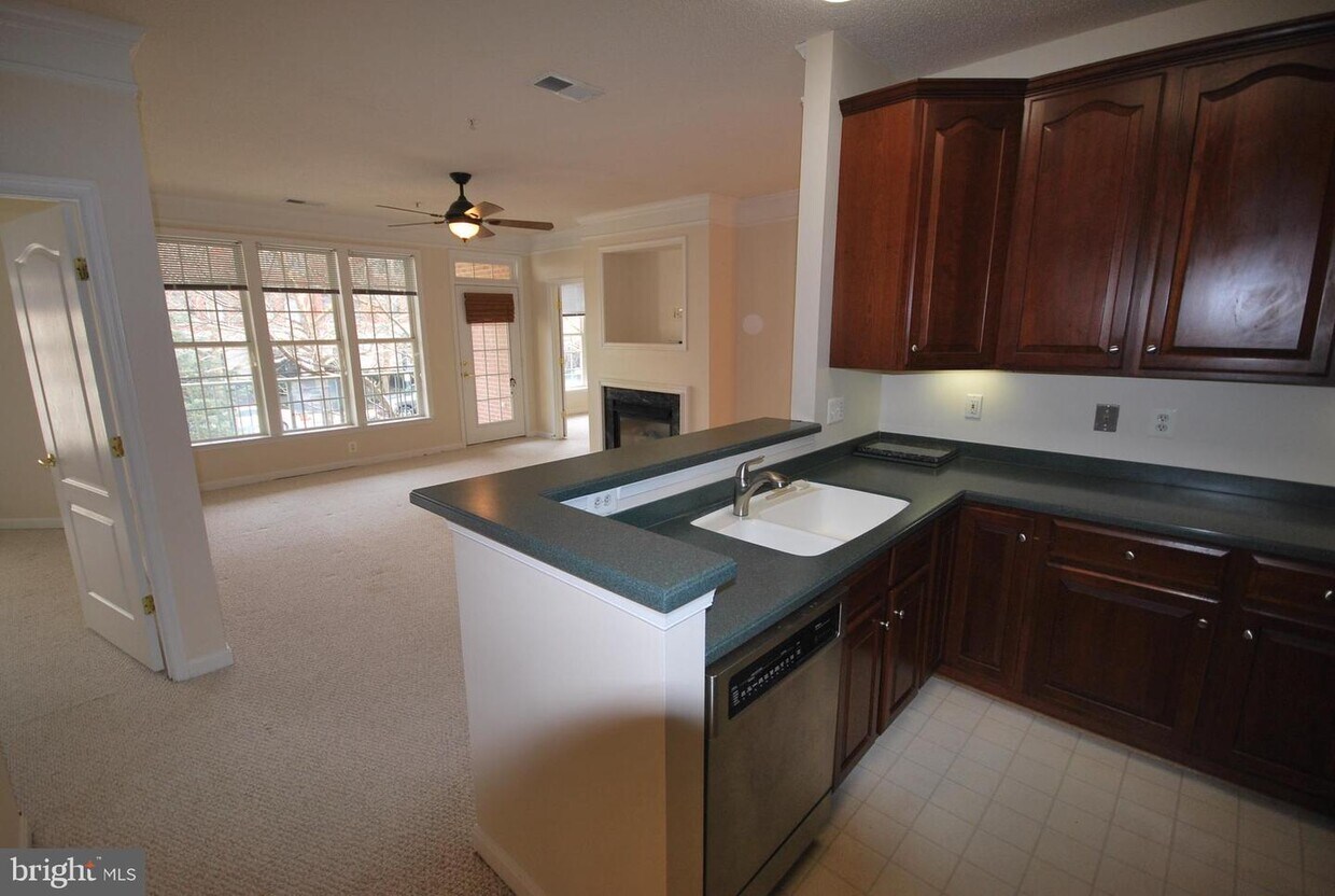 Building Photo - 12170 ABINGTON HALL Pl