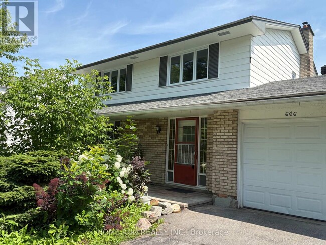 Building Photo - 646 Ingram Crescent