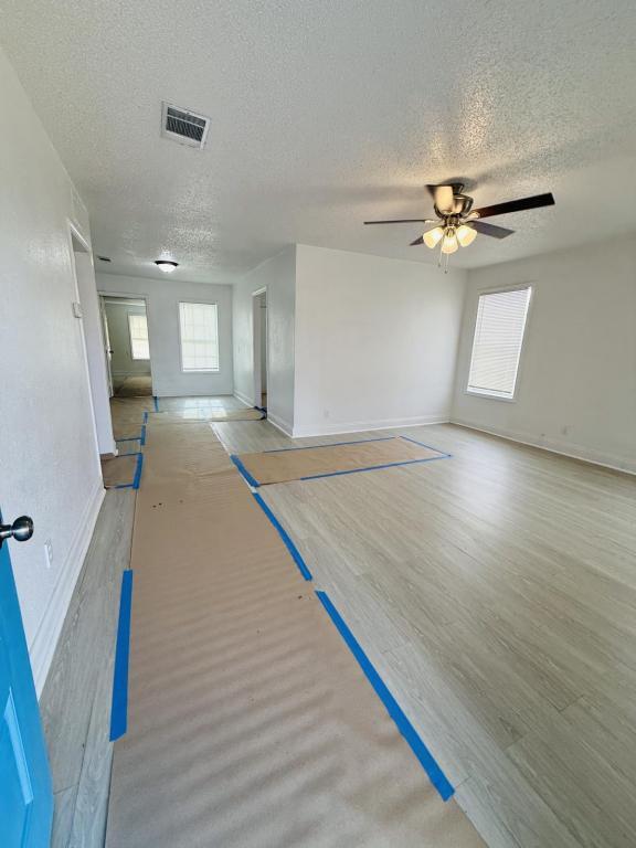 Foto del edificio - 2419 35th St