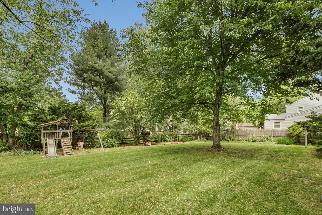 Primary Photo - 108 Old Orchard Rd