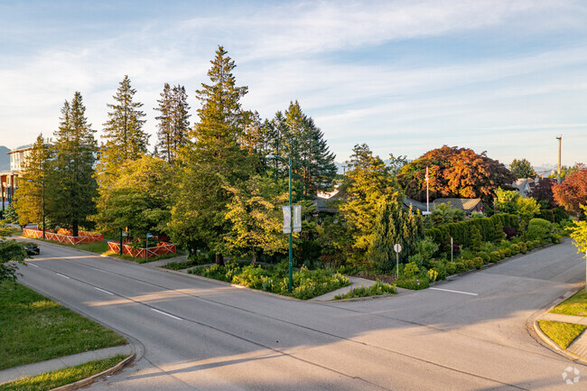 Building Photo - Savoy at Queen Elizabeth Park