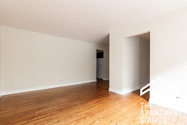 Foto del edificio - 5917 N Kenmore Ave