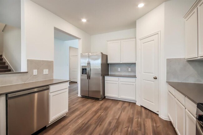 Building Photo - 23830 Calabria Ct.