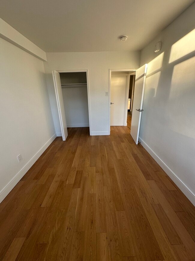 Building Photo - 457 Marlee Ave