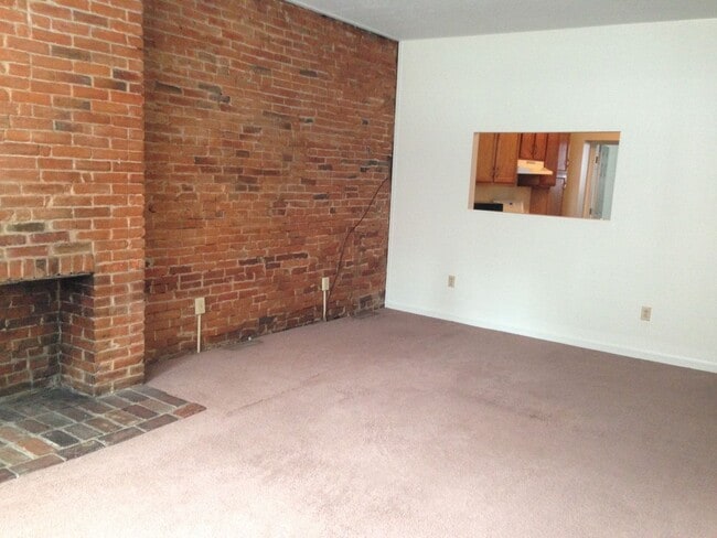 Photo - 104 S 18th St Apartment