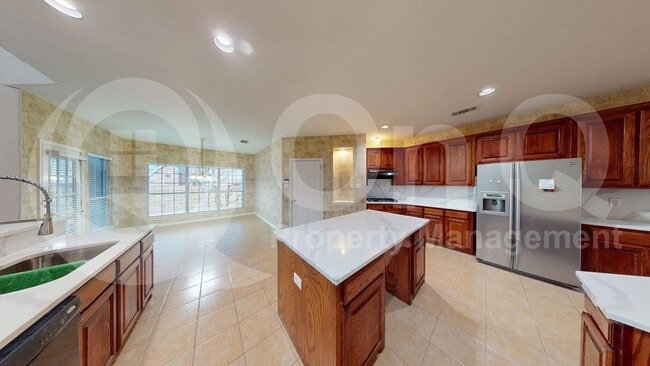Building Photo - 2022 Huntcliffe Ct