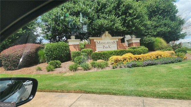 Foto del edificio - 3690 Ridgefair Dr