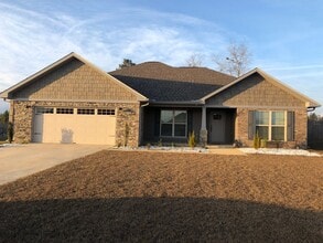 Building Photo - 118 Brookstone Dr