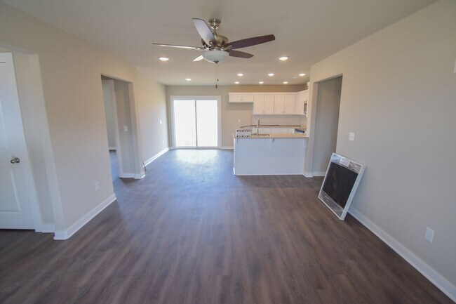 Photo - 3 Bed 2 Bath Home in Farmington!