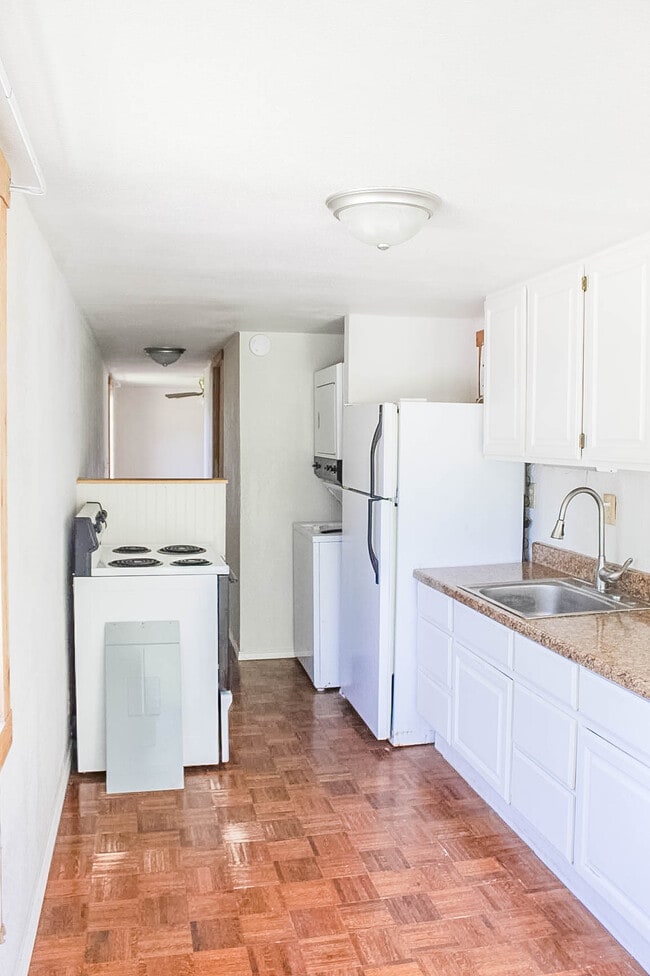 Building Photo - 106 Private Rd 7741