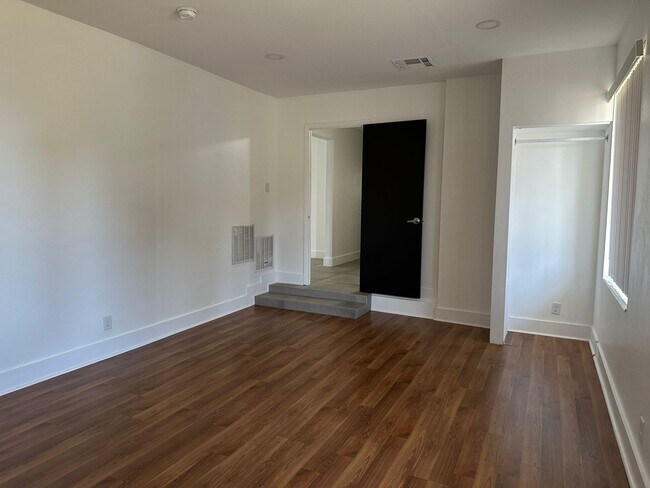Foto del edificio - 4407 Arthur St