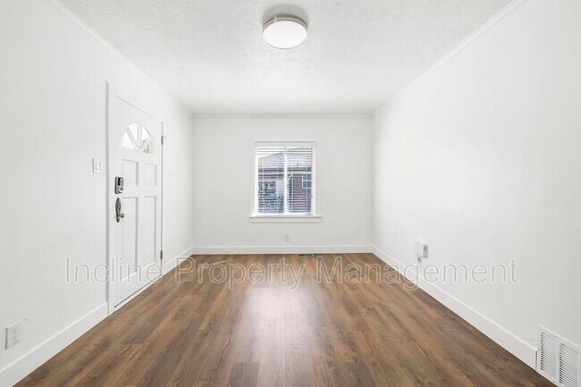 Foto del edificio - 758 Loveland Ave
