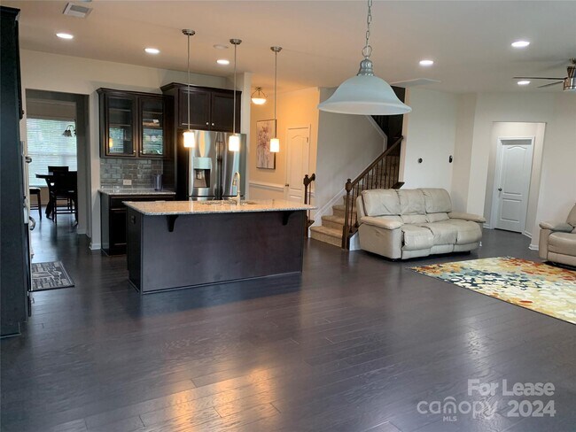 Building Photo - 10688 Sky Chase Ave NW