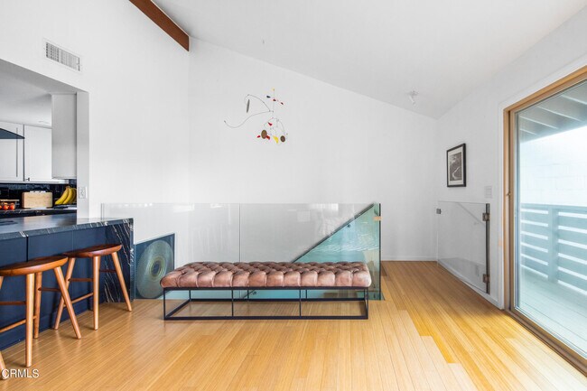 Foto del edificio - 2701 Lytelle Pl