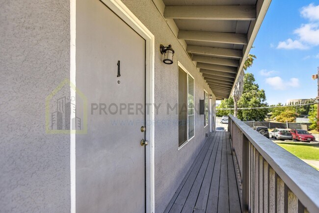 Foto del edificio - 15th Ave_4Plex