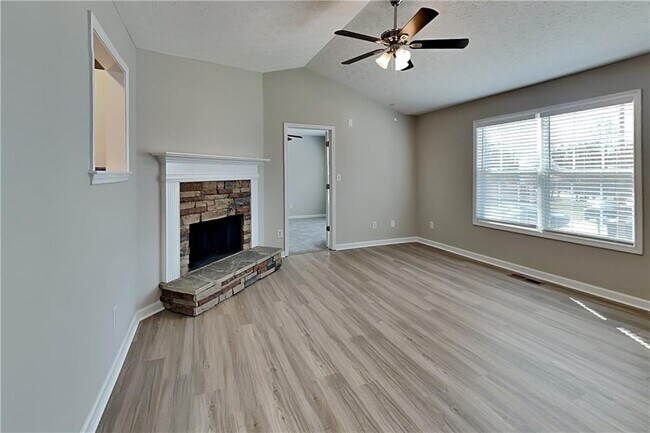 Building Photo - 178 Colton Dr