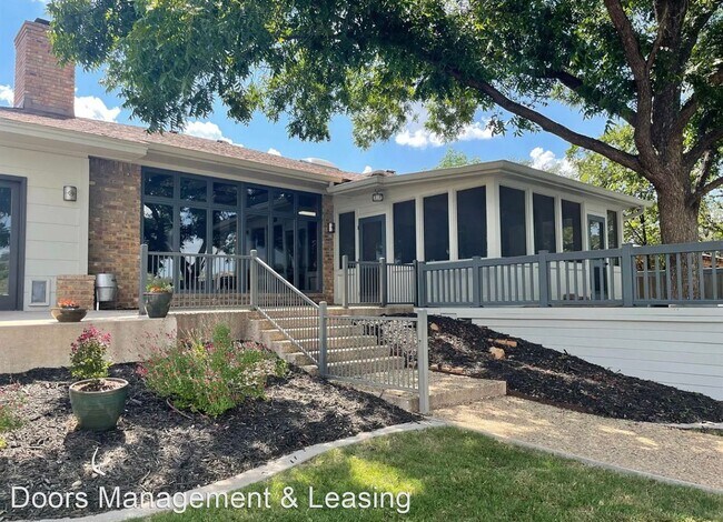 Building Photo - 3 br, 2 bath House - 26 South Lakeshore Drive