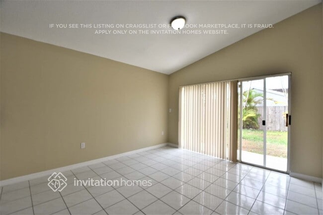 Foto del edificio - 17184 SW 143rd Pl