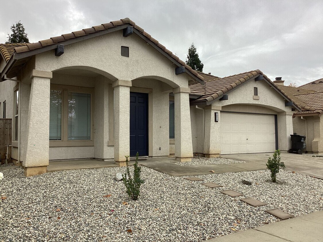 Single Story 4 bedroom home in Elk Grove House Rental in Elk Grove, CA