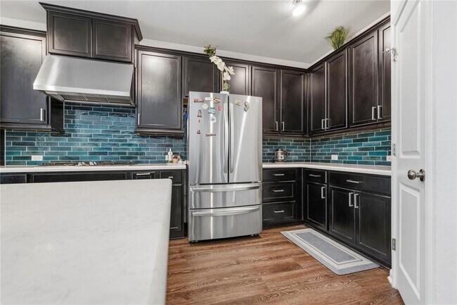 Building Photo - 317 Barton Oak Trl