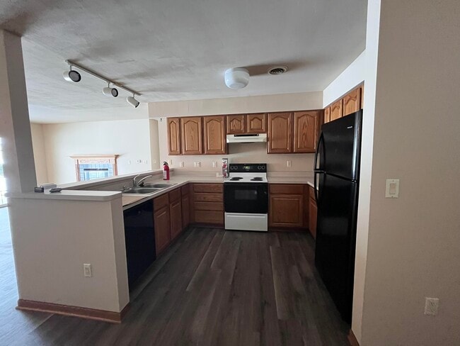 Foto del edificio - 280 S Lar-Ann St