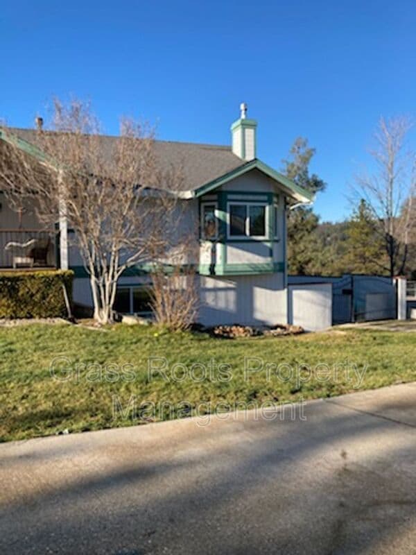 Primary Photo - 10333 Newtown Rd