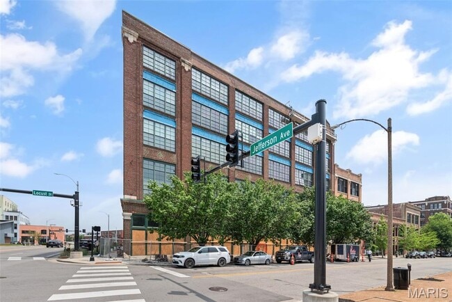 Foto del edificio - 2323 Locust St