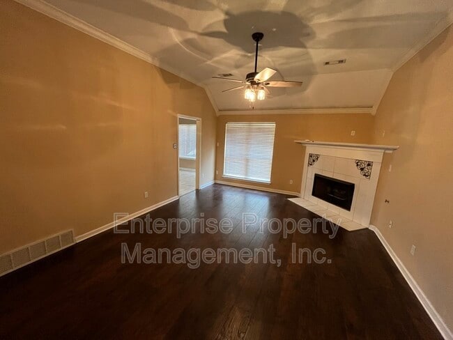 Building Photo - 9480 Grove Rd