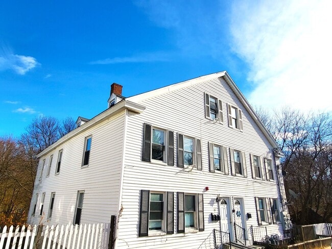Foto del edificio - 1-7 Old Mendon Street
