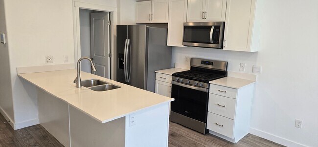Foto del edificio - 1208 Summit Ridge Pkwy